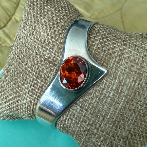 💎925 Silver Bracelet with a Beautiful Orange Gemstone 💎 - Picture 3 of 8